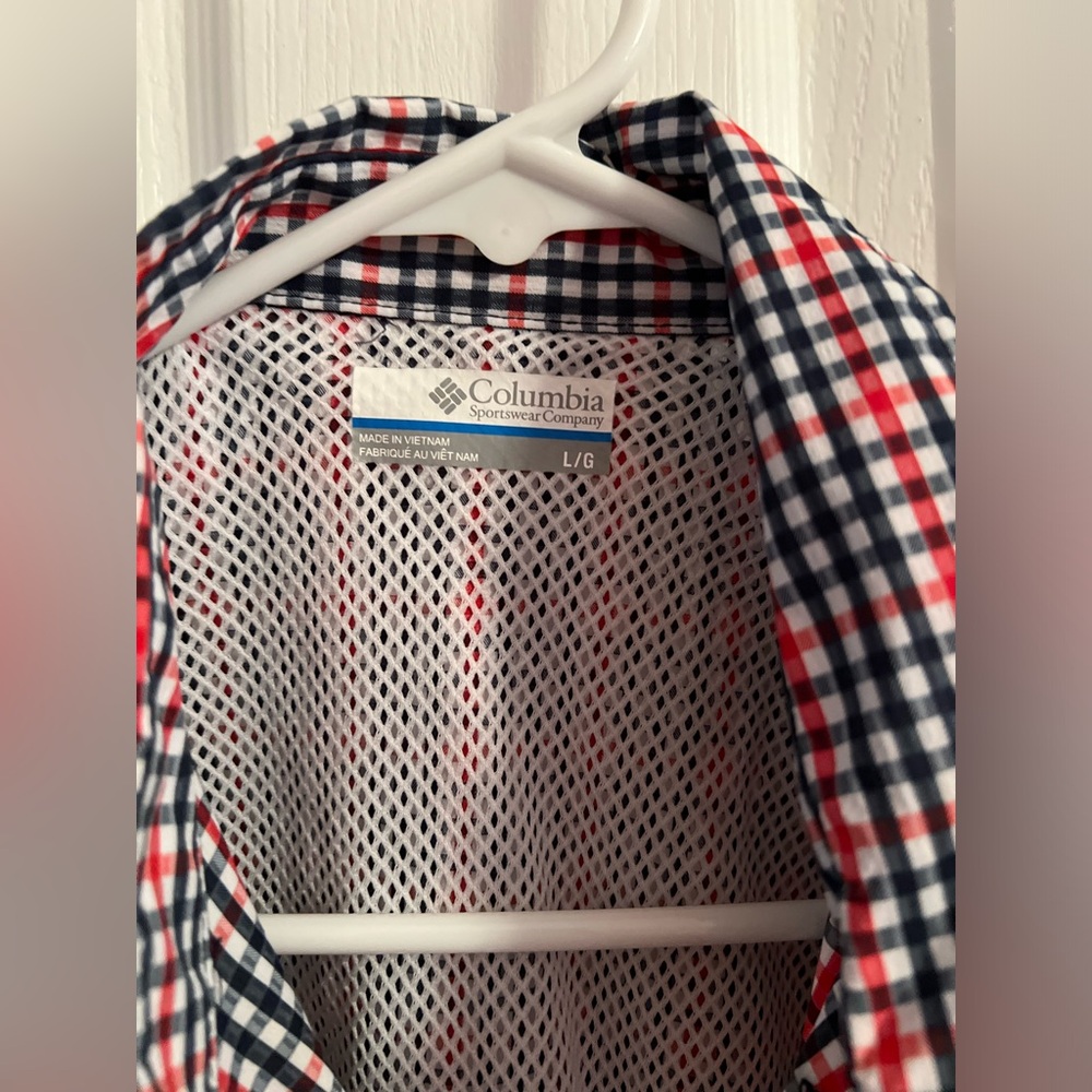 Columbia button down shirt